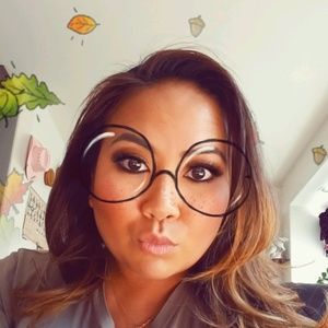 Meet your Posher, Nina